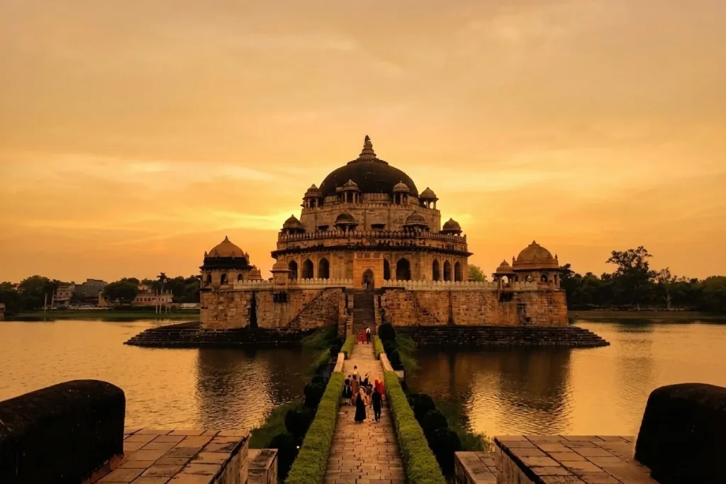 शेरशाह सूरी का मकबरा सासाराम (Shershah Suri Tomb Sasaram)